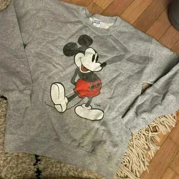 JUNK FOOD Disney Mickey Mouse graphic sweatshirt - Picture 2 of 4